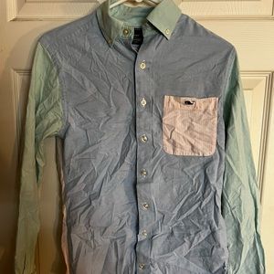 Men’s vineyard vine button up tucker shirt